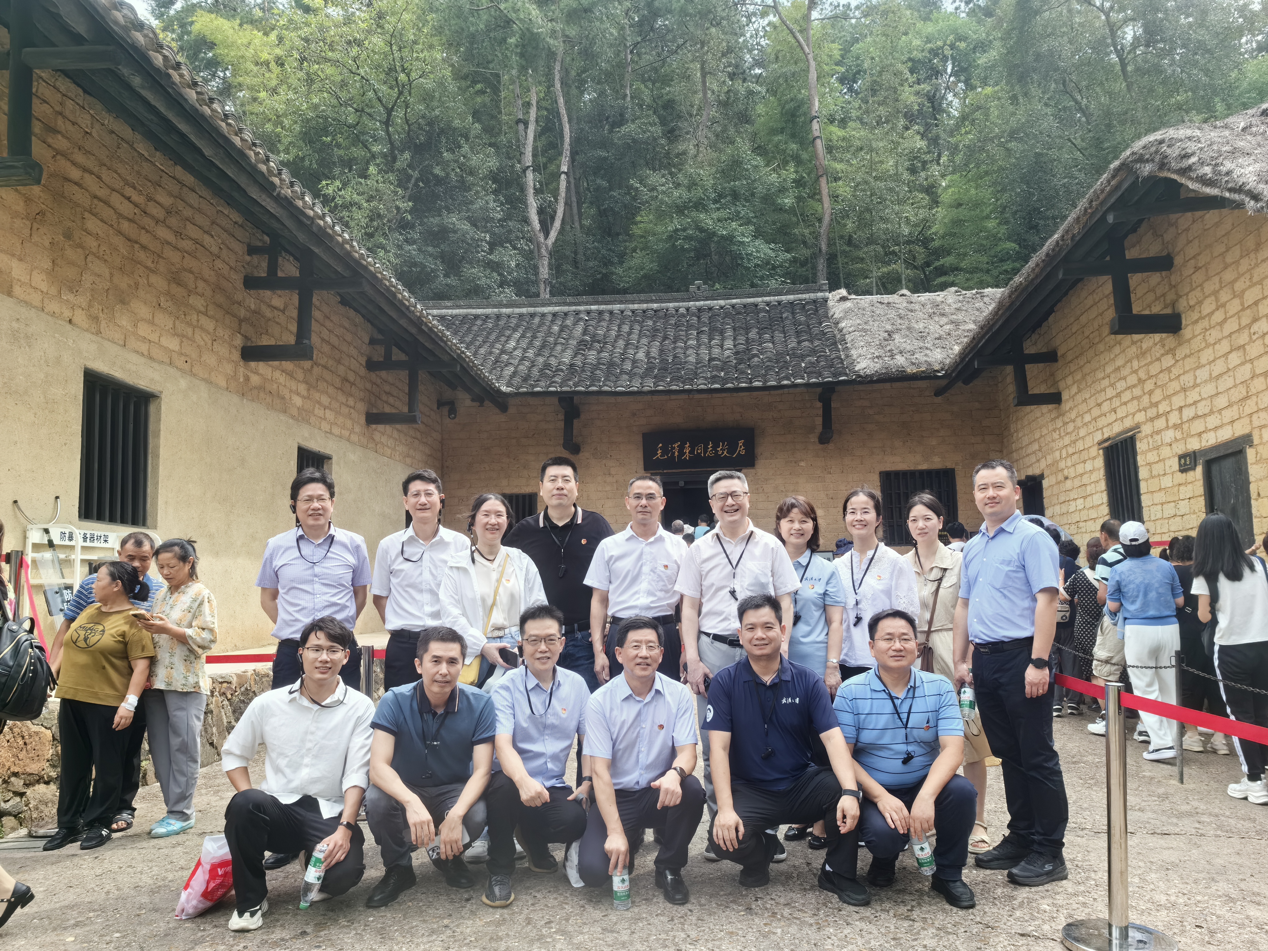 b25010b17fe071f125bb10e04bb3100